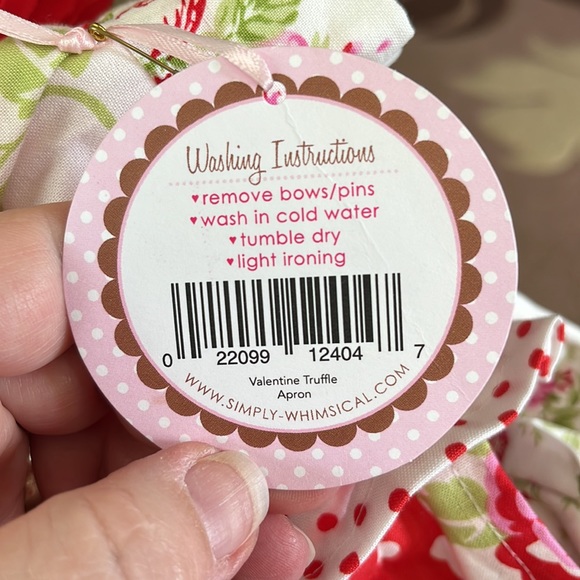 NWT Simply Whimsical Handcrafted, half Apron. Style = Valentine Truffle. - Picture 12 of 12